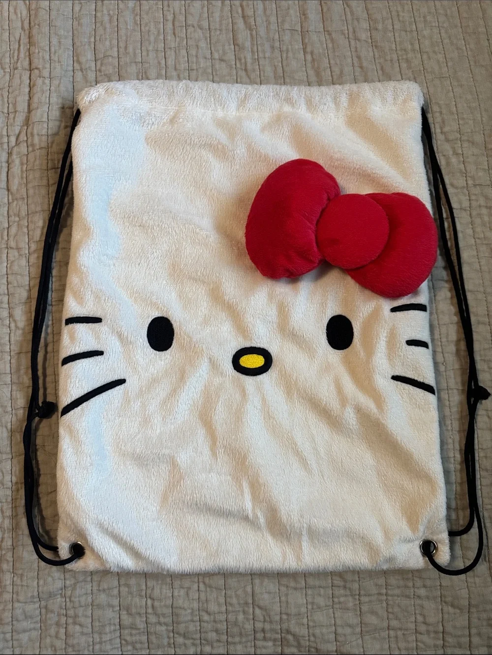 Hello Kitty Plush Drawstring Bag - White with Red Bow